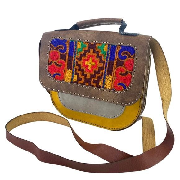Women's Multicolor Ethnic Aztec Geomtric Faux Suede Crossbody Bag Handbag OS - Picture 1 of 4